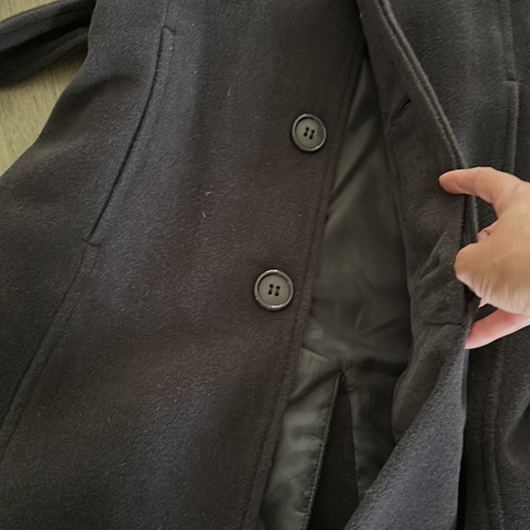 Wool coat - Picture 3 of 7